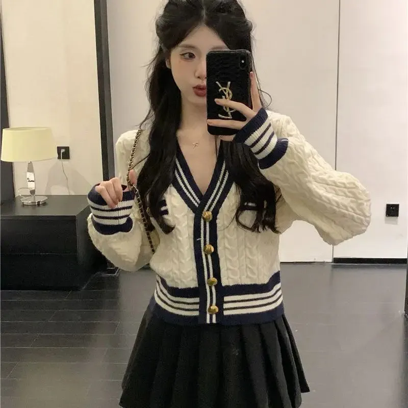 Aiertu Kawaii Korean Style Cardigan Women Elegant Sweet Knitted Sweater Cute Patchwork Casual Autumn Winter Cardigan Sweaters