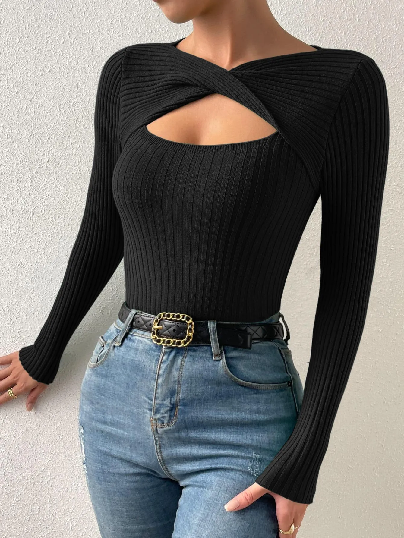 SHEIN Privé Cut Out Twist Front Sweater